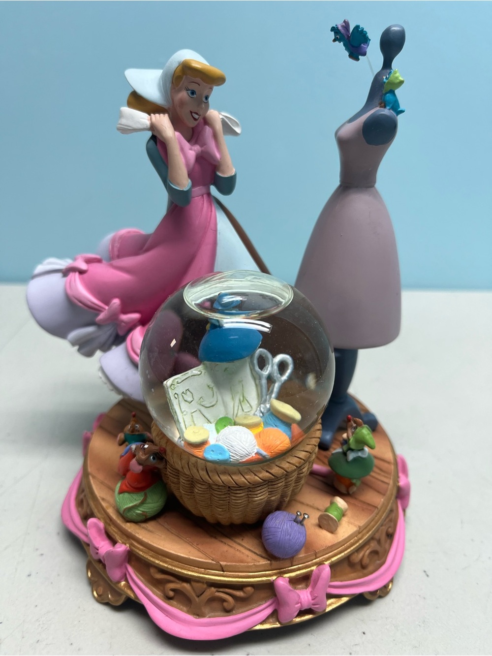 Dinsey Cinderella Pink Dress Mini Snow Globe